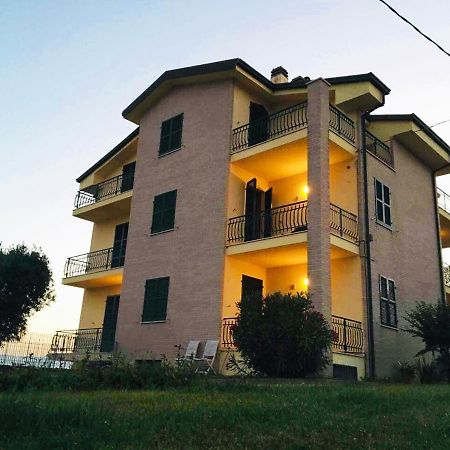 La Collina Di Emma Villa Massignano Dış mekan fotoğraf