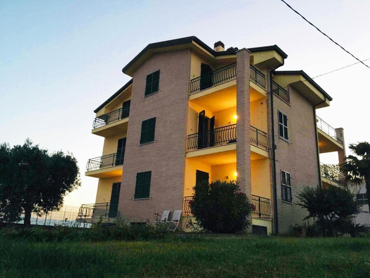 La Collina Di Emma Villa Massignano Dış mekan fotoğraf